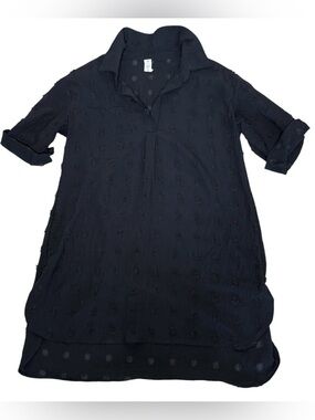 B Collection Black Textured
Floral Sheer Tunic Blouse Roll
Tab Sleeve Size L
